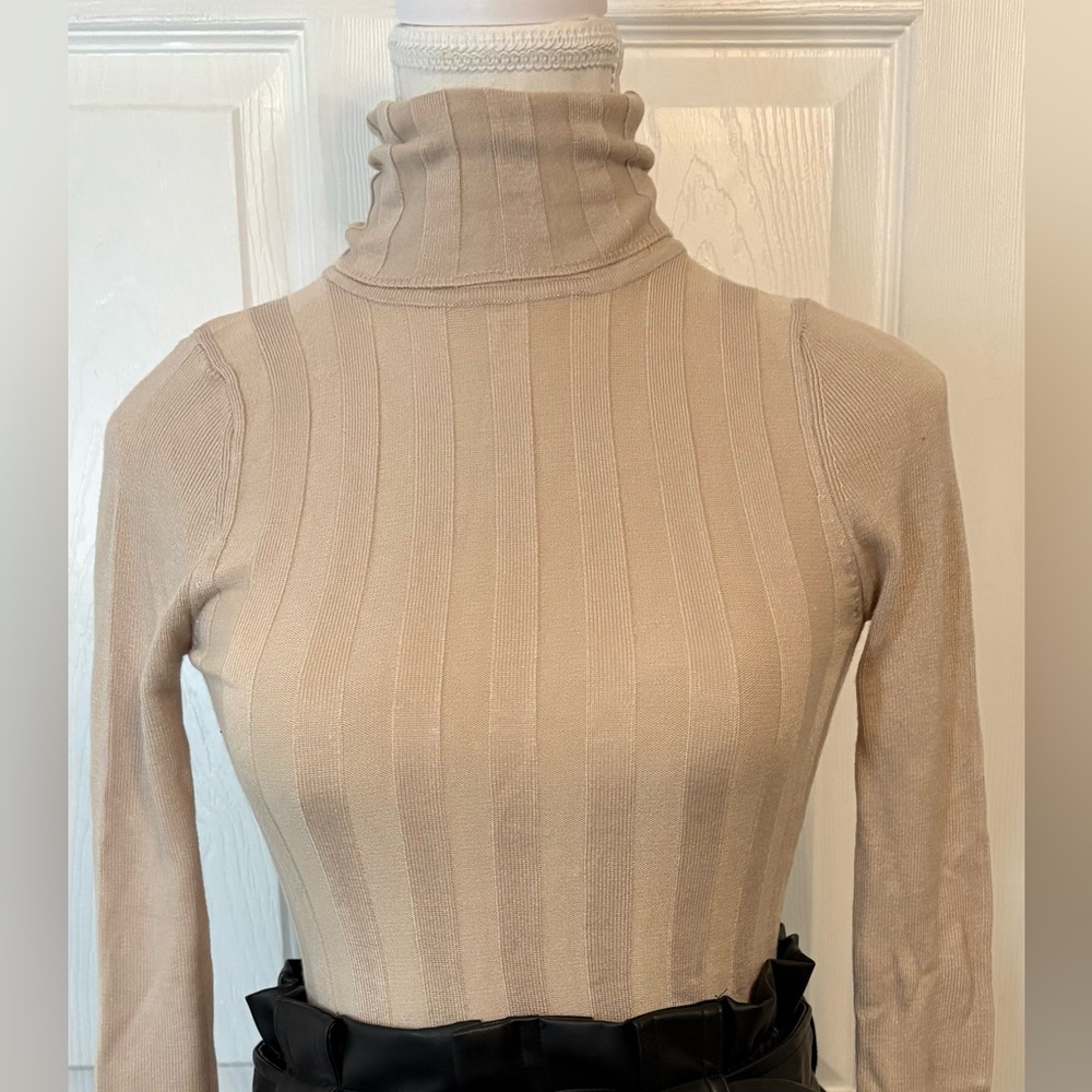 Topshop Ribbed Turtleneck Sweater Top S 4-6 Small Beige Cream NWT